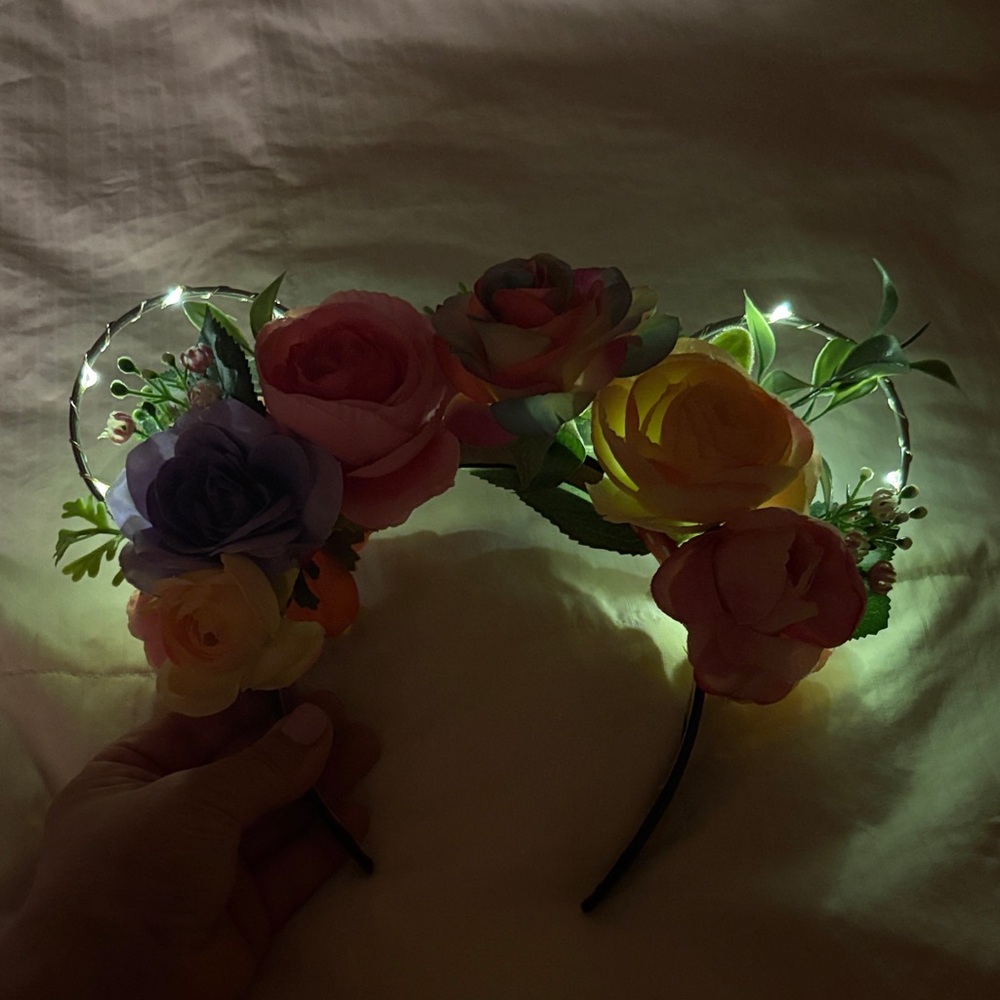 Floral Headband with Multicolor Roses - Picture 5 of 5
